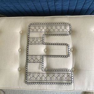 🔥 🔥 PB Teen Wire Letter “E”